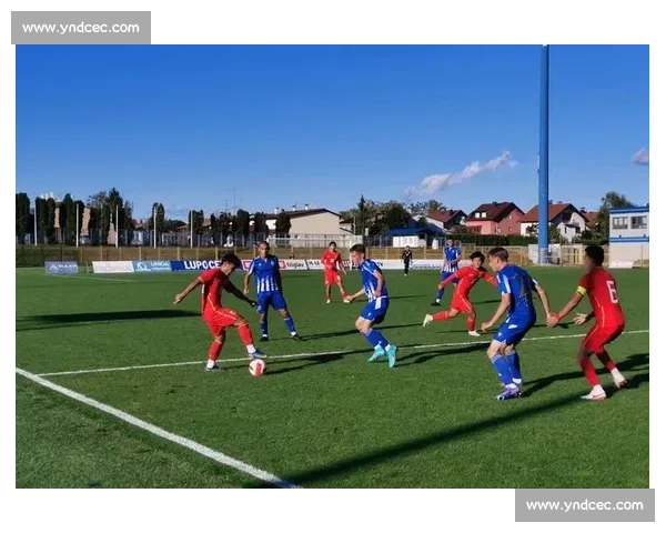 留洋小将刘锦程西海岸试训获好评，中场新星崭露头角