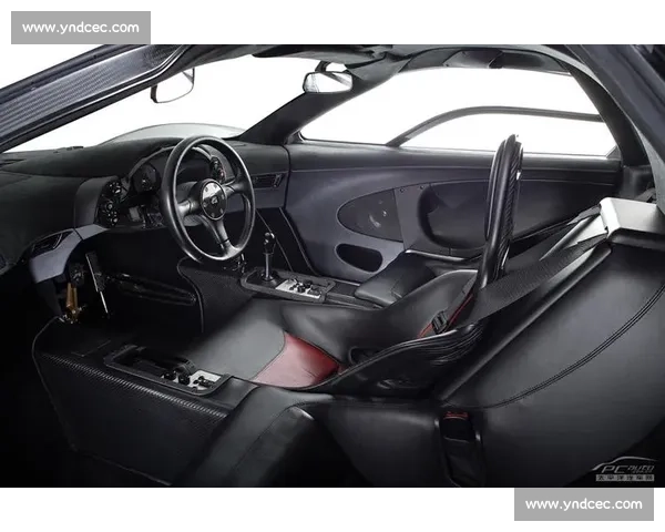 告别“雨刷”，F1赛车座舱设计人性化升级